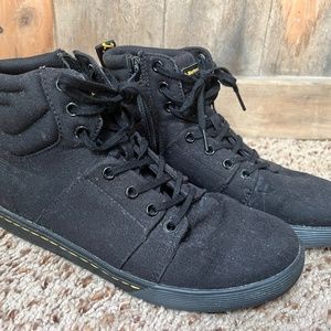 Dr Martens Rozarya ll Women’s size 8